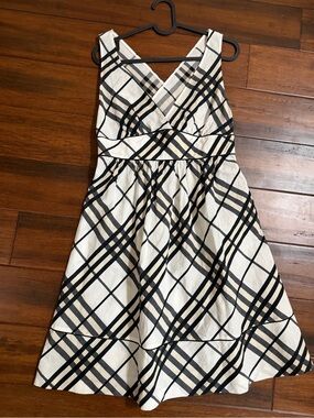Burberry Blue Label Black and White Plaid V-Neck Sleeveless Dress